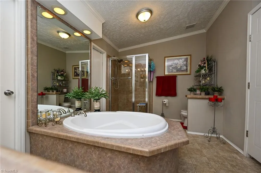 5017 Natalie Temple Lane Winston-Salem, NC 27105