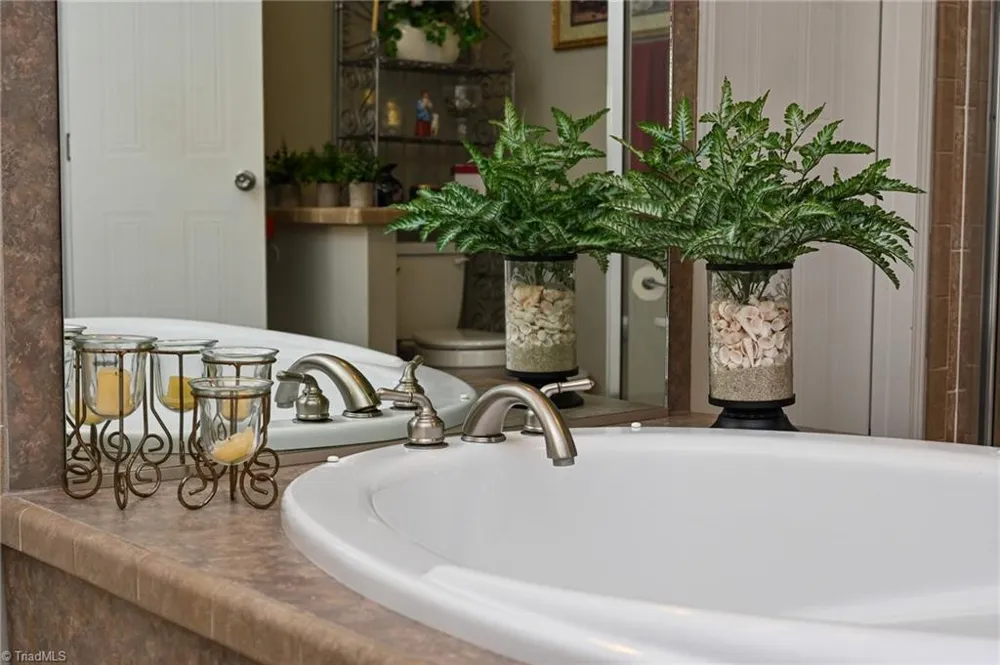 5017 Natalie Temple Lane Winston-Salem, NC 27105
