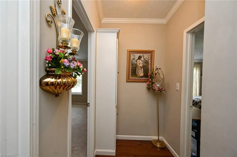 5017 Natalie Temple Lane Winston-Salem, NC 27105