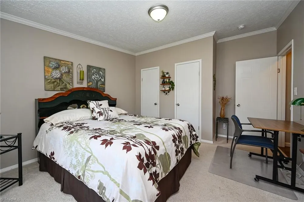5017 Natalie Temple Lane Winston-Salem, NC 27105