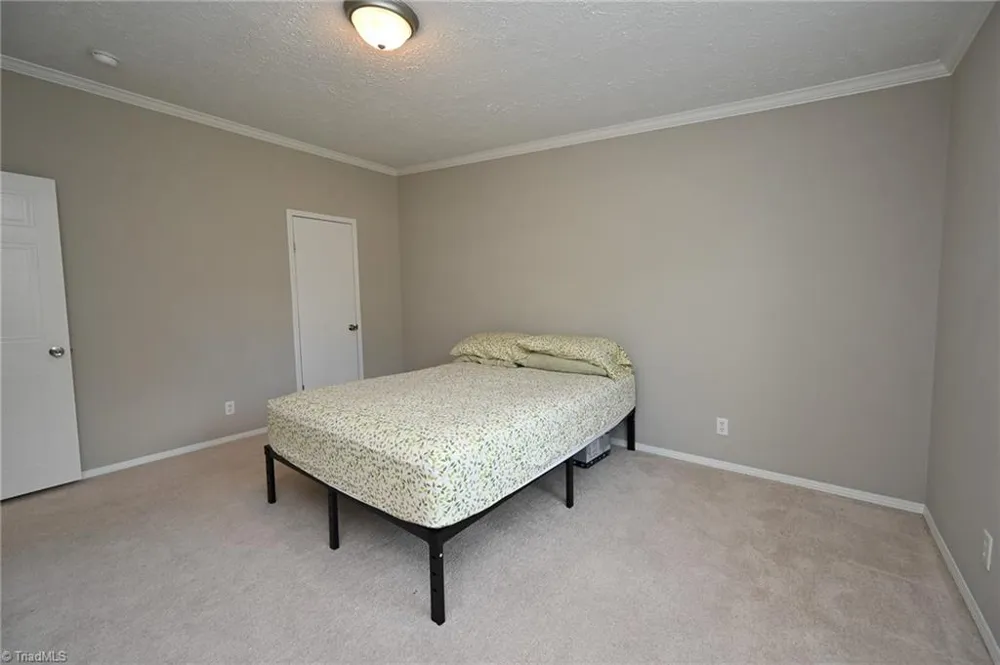 5017 Natalie Temple Lane Winston-Salem, NC 27105