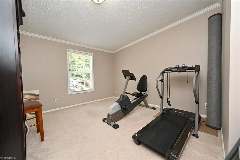 5017 Natalie Temple Lane Winston-Salem, NC 27105