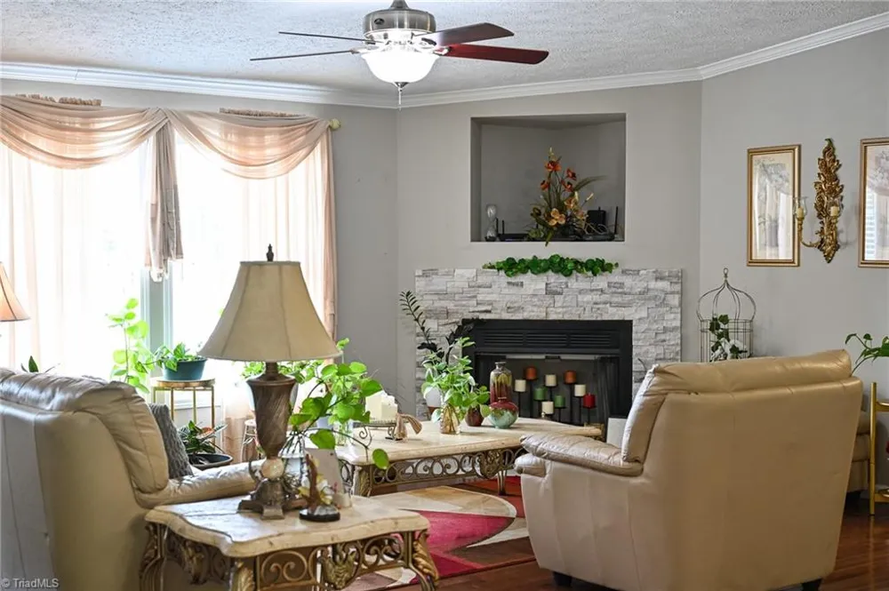 5017 Natalie Temple Lane Winston-Salem, NC 27105