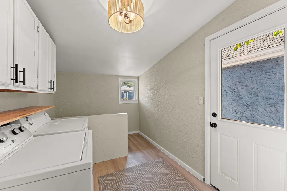 244 Dale Street E South Saint Paul, MN 55075