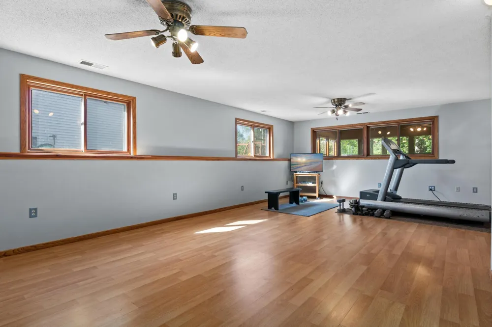 7720 Long Lake Road Mounds View, MN 55112
