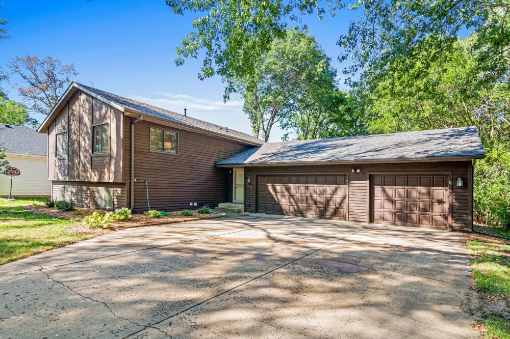 7720 Long Lake Road Mounds View, MN 55112