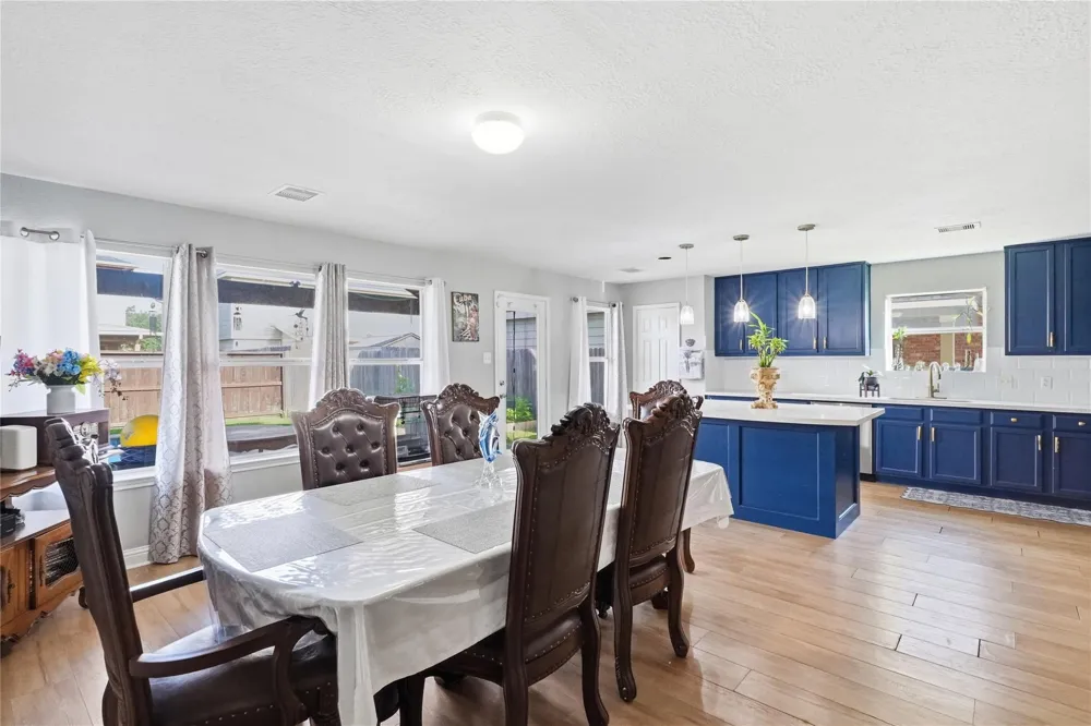 7015 Falling Cherry Place Houston, TX 77049