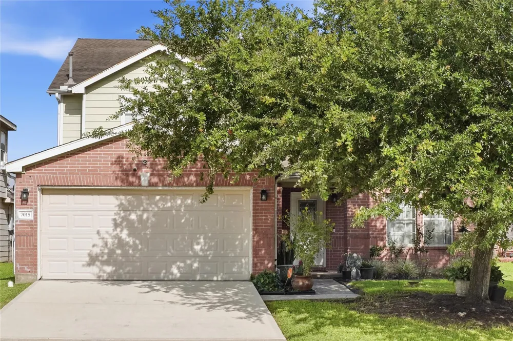 7015 Falling Cherry Place Houston, TX 77049