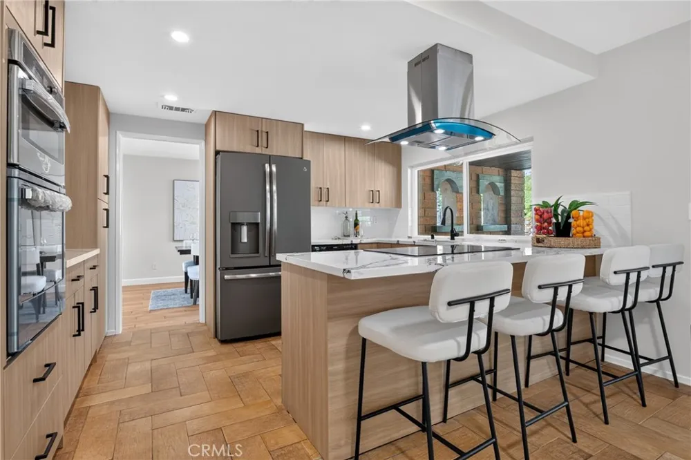 18593 Asuncion Street Porter Ranch, CA 91326