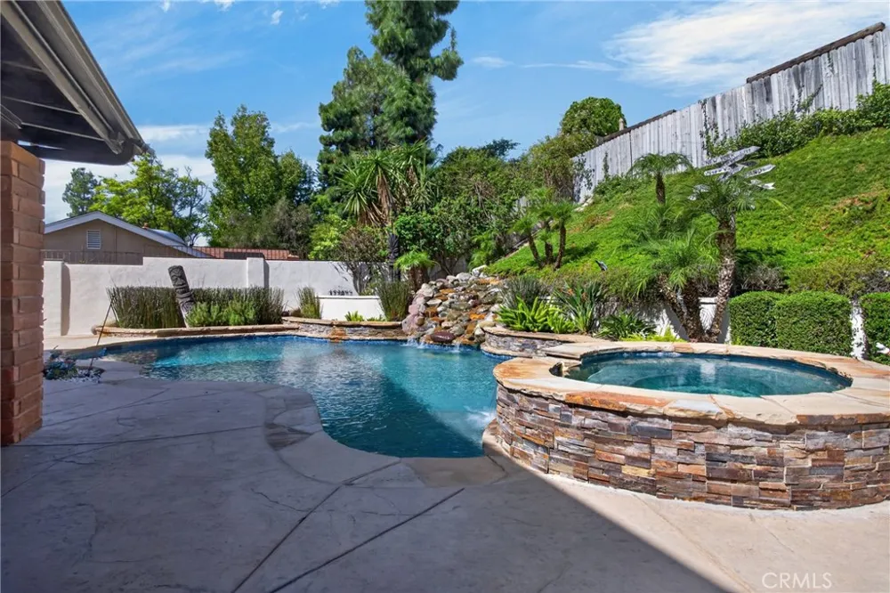 18593 Asuncion Street Porter Ranch, CA 91326