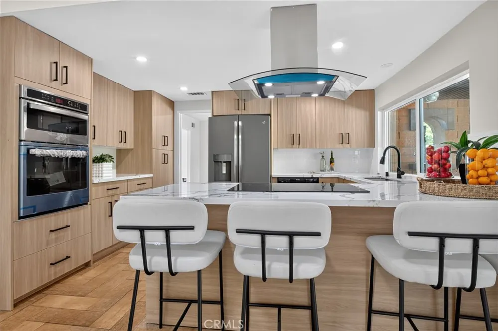 18593 Asuncion Street Porter Ranch, CA 91326