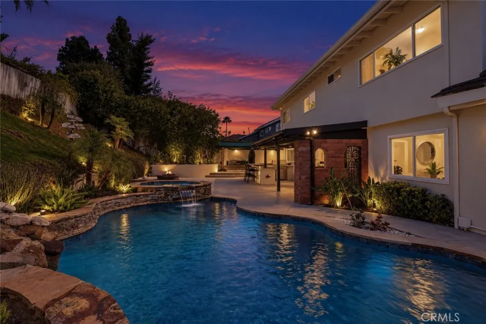 18593 Asuncion Street Porter Ranch, CA 91326