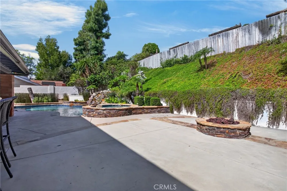18593 Asuncion Street Porter Ranch, CA 91326