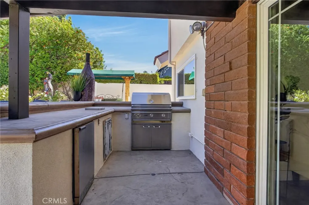18593 Asuncion Street Porter Ranch, CA 91326