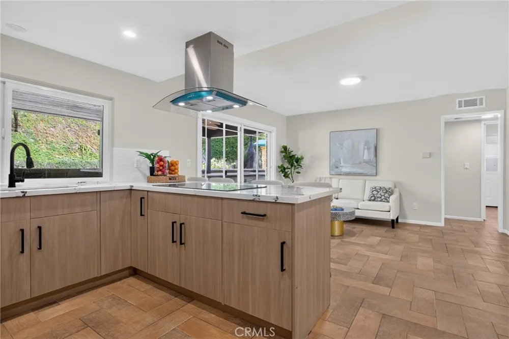 18593 Asuncion Street Porter Ranch, CA 91326