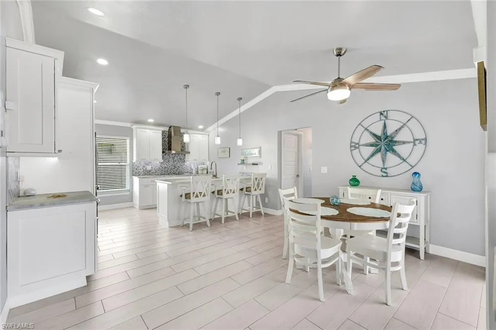 809 SW 2nd Avenue Cape Coral, FL 33991