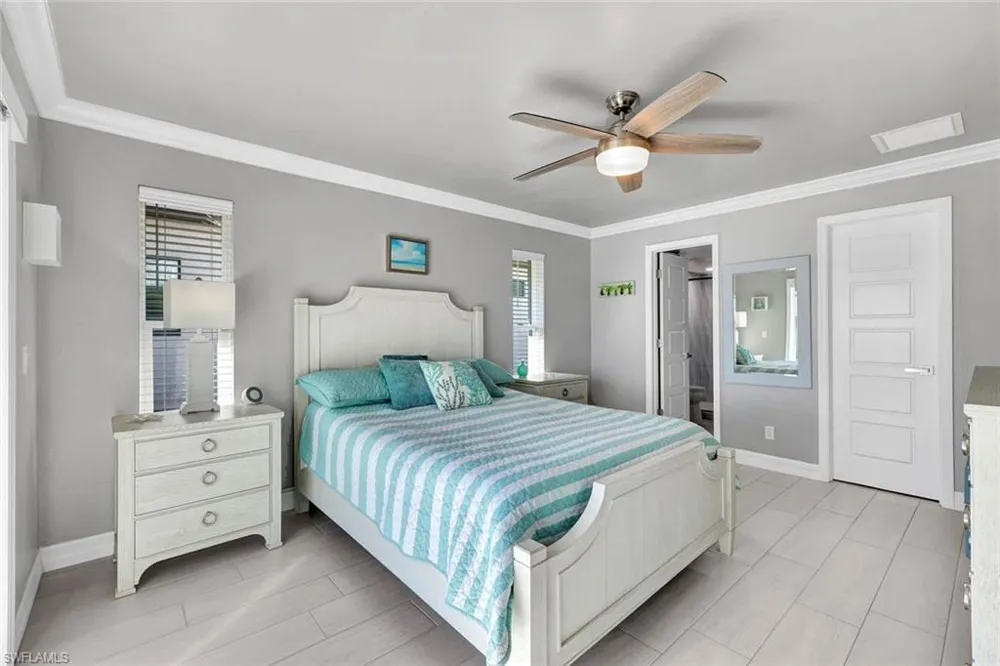 809 SW 2nd Avenue Cape Coral, FL 33991