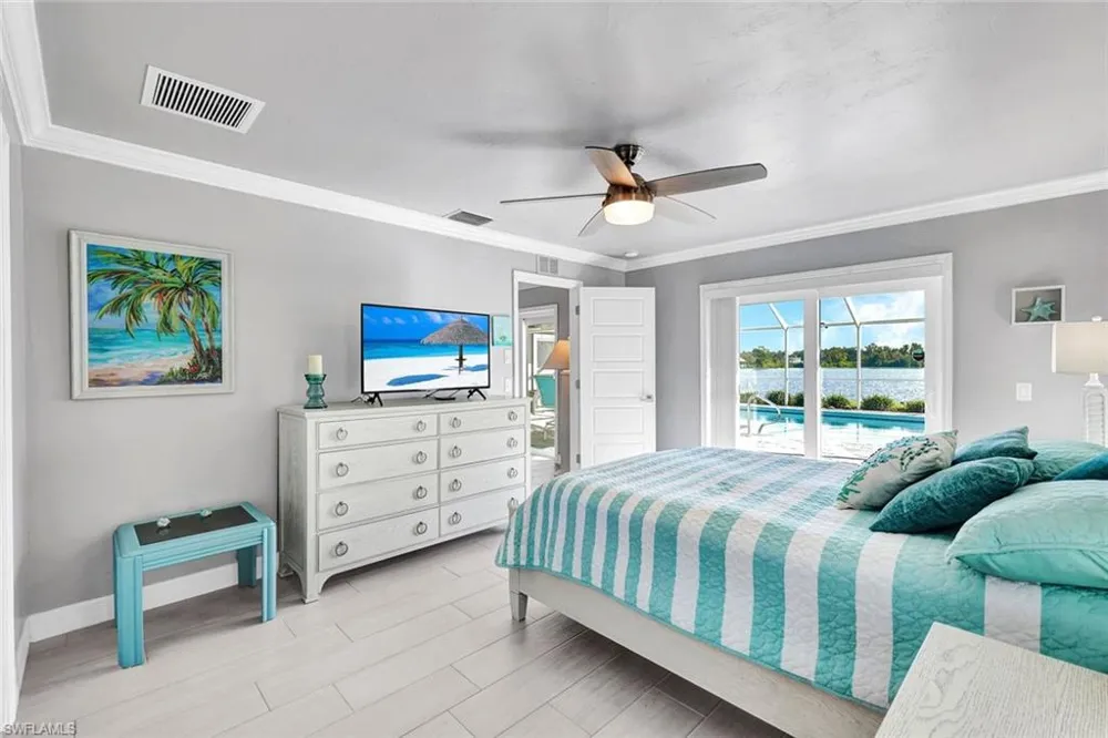 809 SW 2nd Avenue Cape Coral, FL 33991