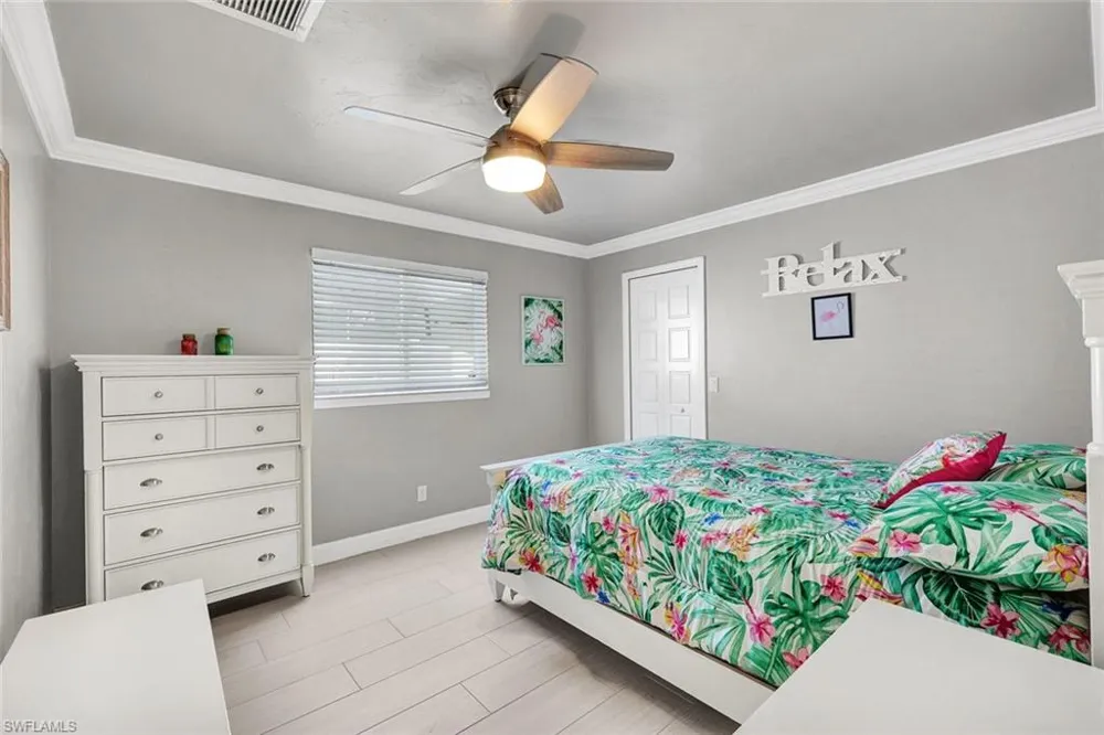 809 SW 2nd Avenue Cape Coral, FL 33991