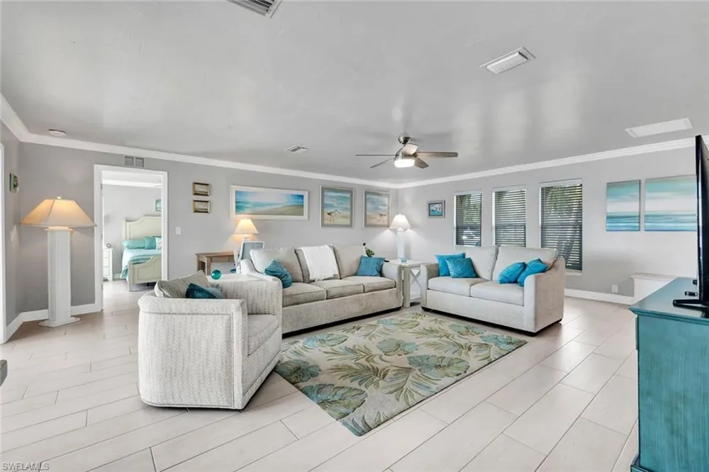 809 SW 2nd Avenue Cape Coral, FL 33991