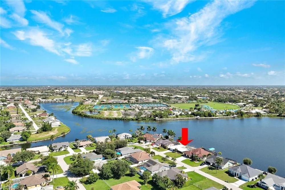 809 SW 2nd Avenue Cape Coral, FL 33991