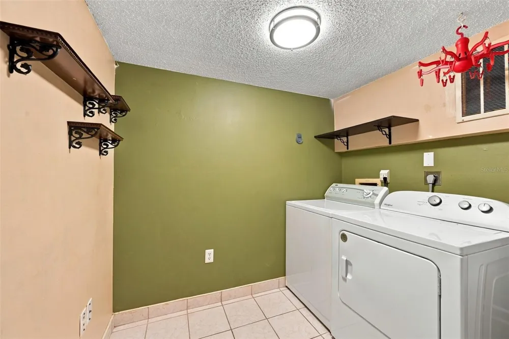 3380 CRYSTAL COURT E #P Palm Harbor, FL 34685