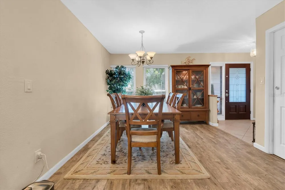 6868 122ND WAY Seminole, FL 33772