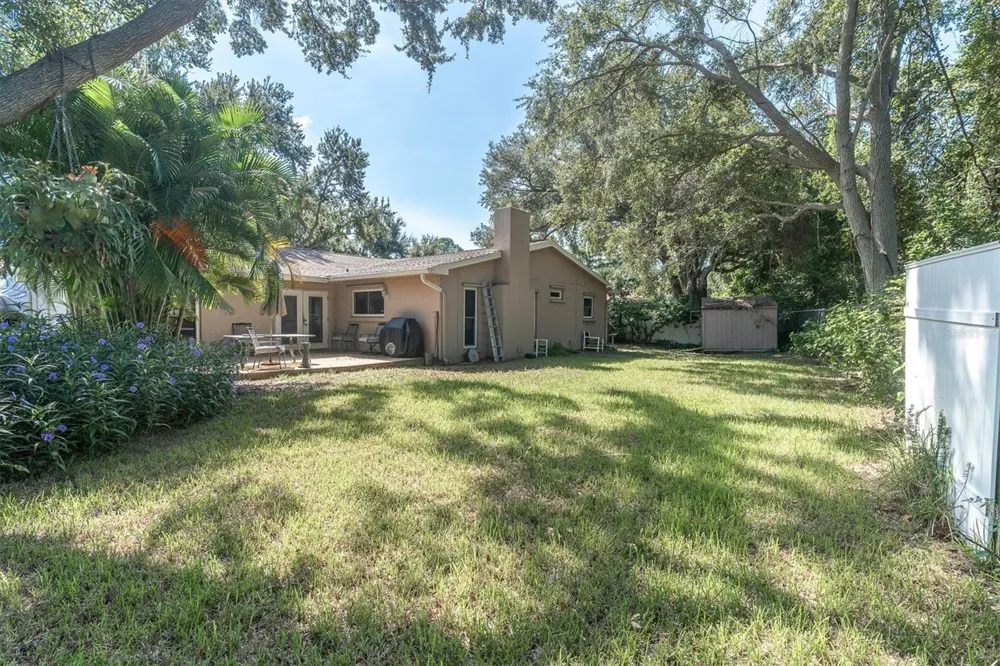 6868 122ND WAY Seminole, FL 33772