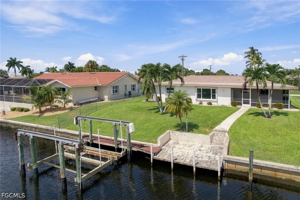 SE 27th Terrace Cape Coral, FL 33904