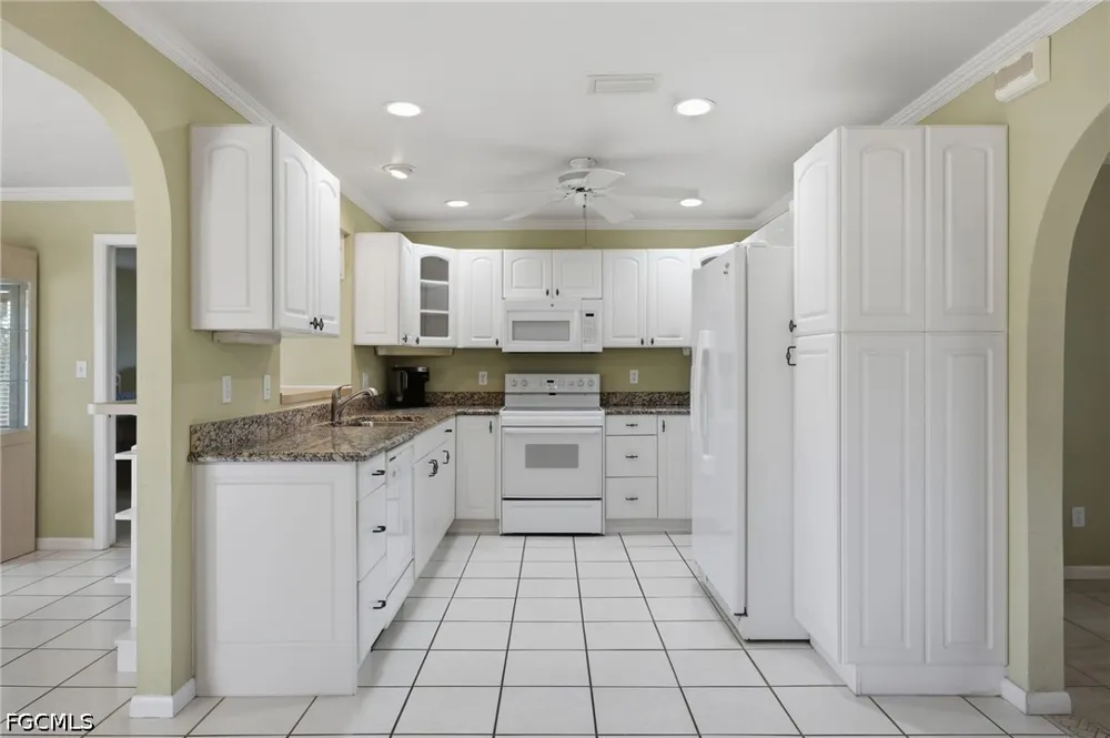 SE 27th Terrace Cape Coral, FL 33904