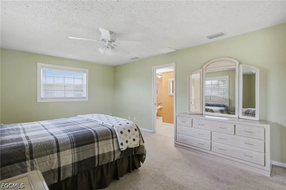 SE 27th Terrace Cape Coral, FL 33904