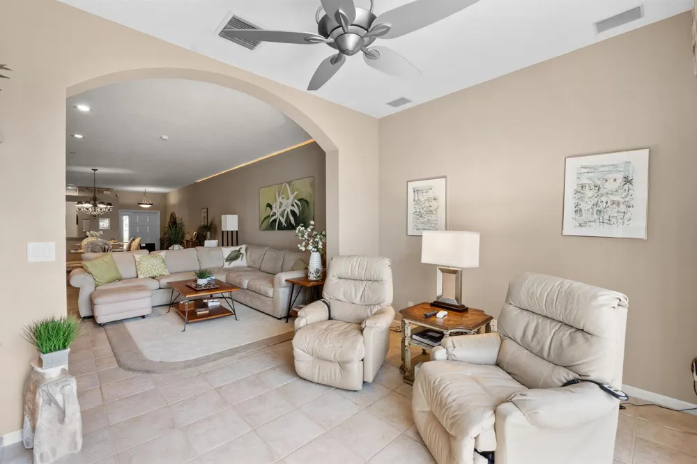 10665 ROYAL CARIBBEAN CIRCLE Boynton Beach, FL 33437