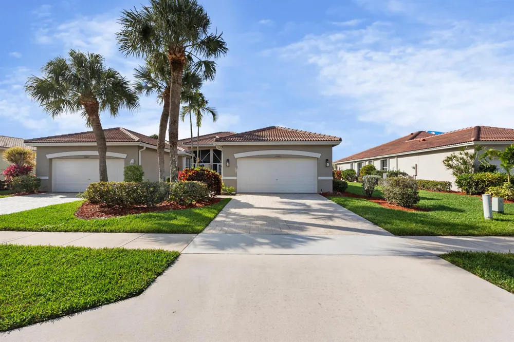 10665 ROYAL CARIBBEAN CIRCLE Boynton Beach, FL 33437