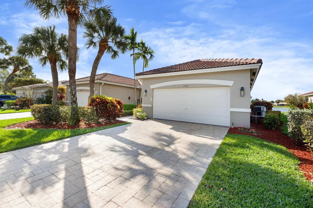 10665 ROYAL CARIBBEAN CIRCLE Boynton Beach, FL 33437