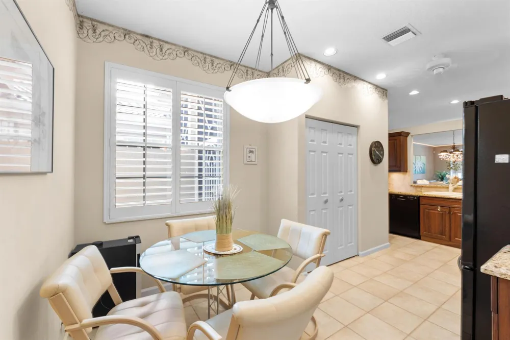 10665 ROYAL CARIBBEAN CIRCLE Boynton Beach, FL 33437