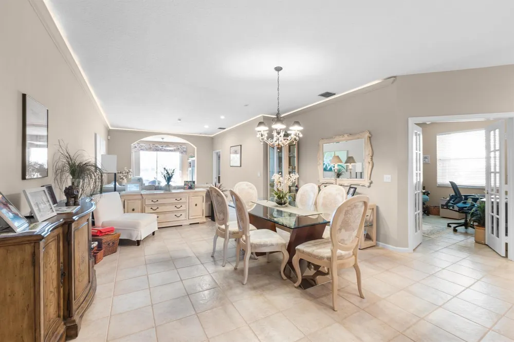 10665 ROYAL CARIBBEAN CIRCLE Boynton Beach, FL 33437