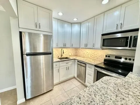 118 Mansfield C