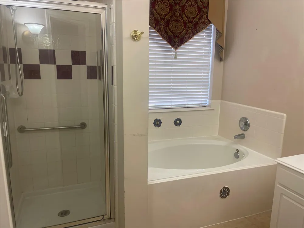 1903 Manor Drive Baytown, TX 77521