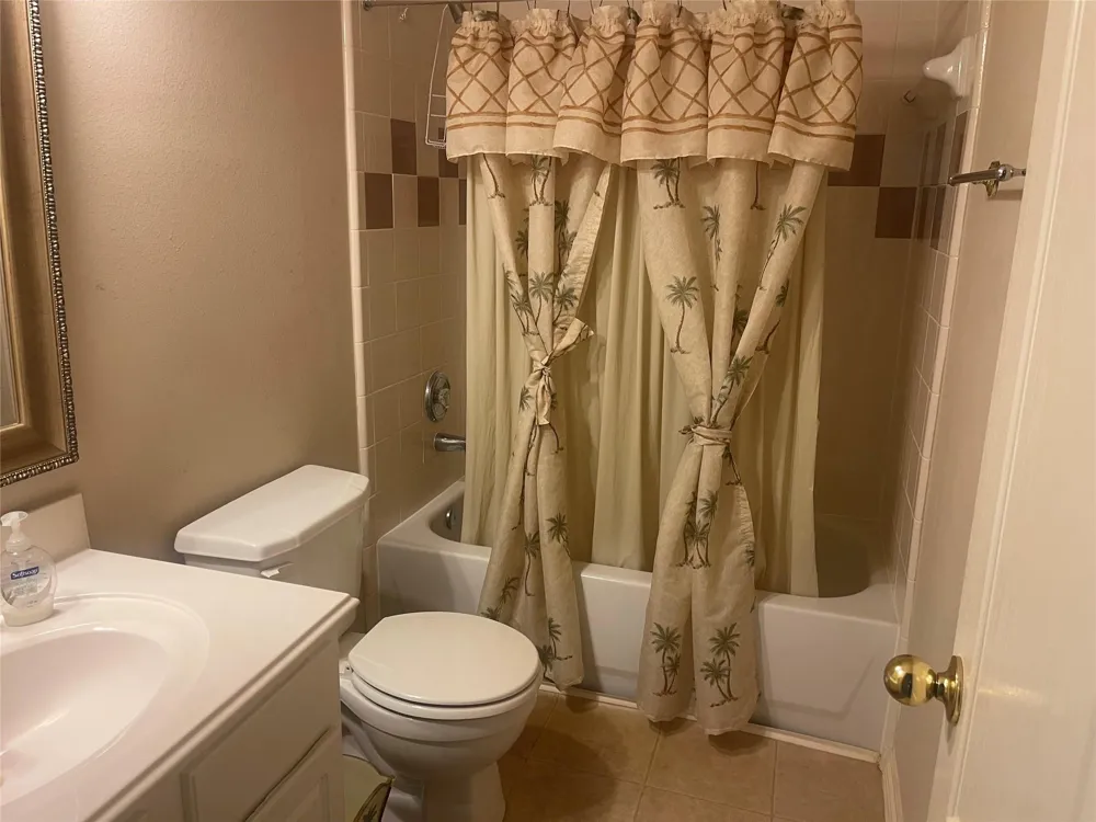 1903 Manor Drive Baytown, TX 77521