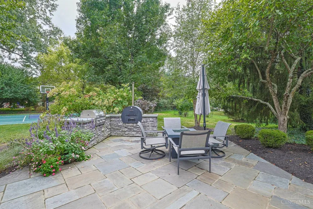 7675 Foxgate Lane Indian Hill, OH 45243
