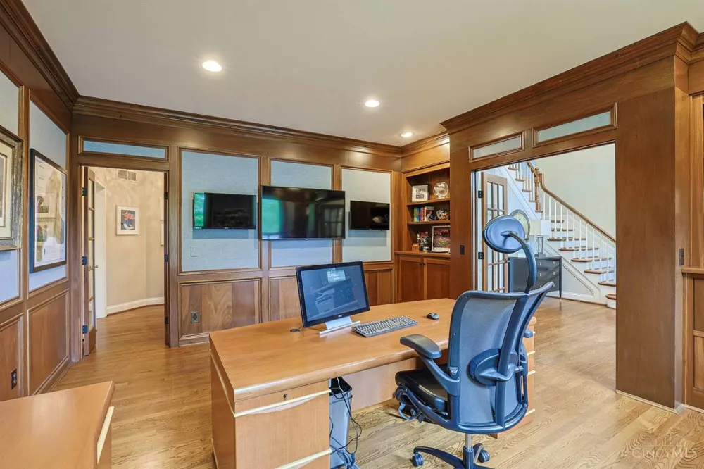 7675 Foxgate Lane Indian Hill, OH 45243