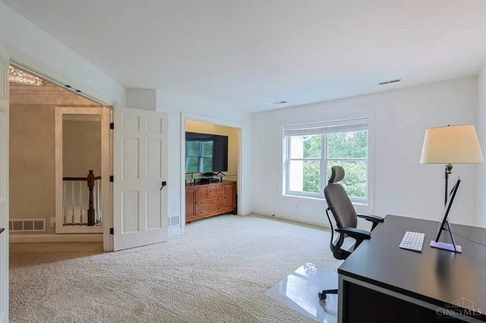 7675 Foxgate Lane Indian Hill, OH 45243