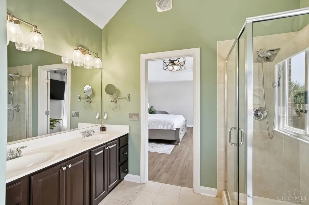 5345 Mapledale Way Deerfield, OH 45040