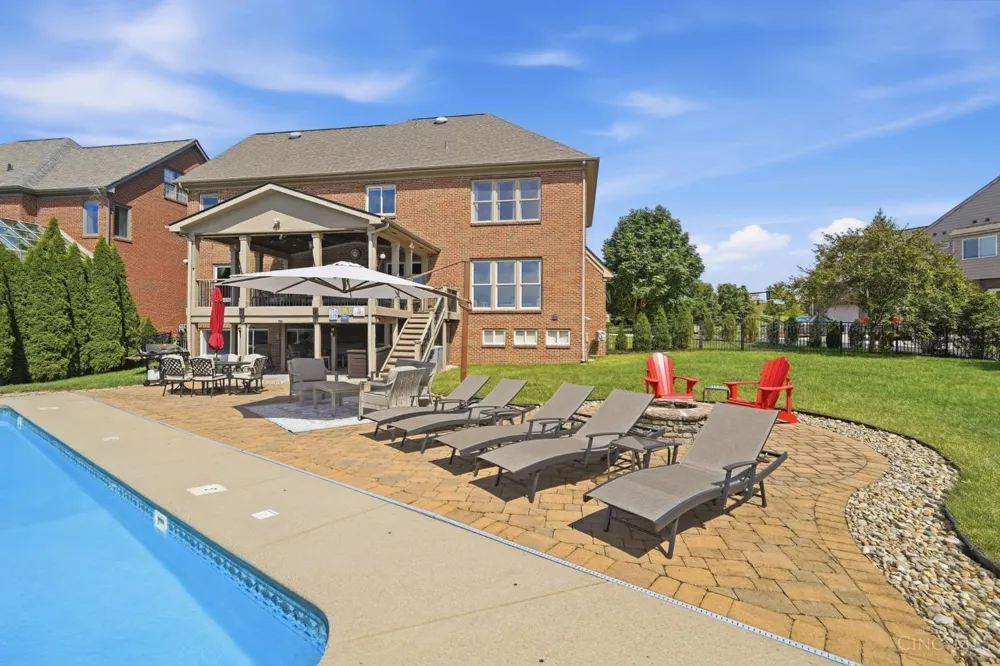 5345 Mapledale Way Deerfield, OH 45040