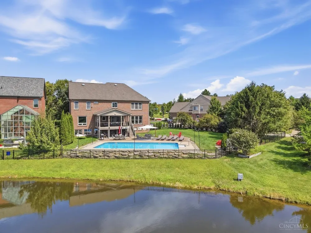 5345 Mapledale Way Deerfield, OH 45040