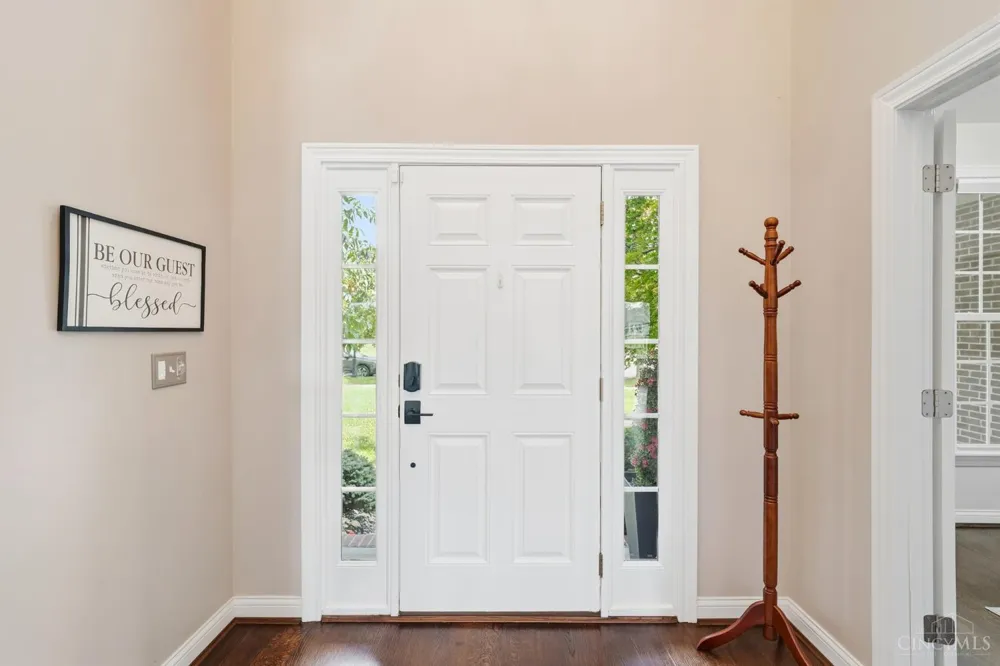 5345 Mapledale Way Deerfield, OH 45040