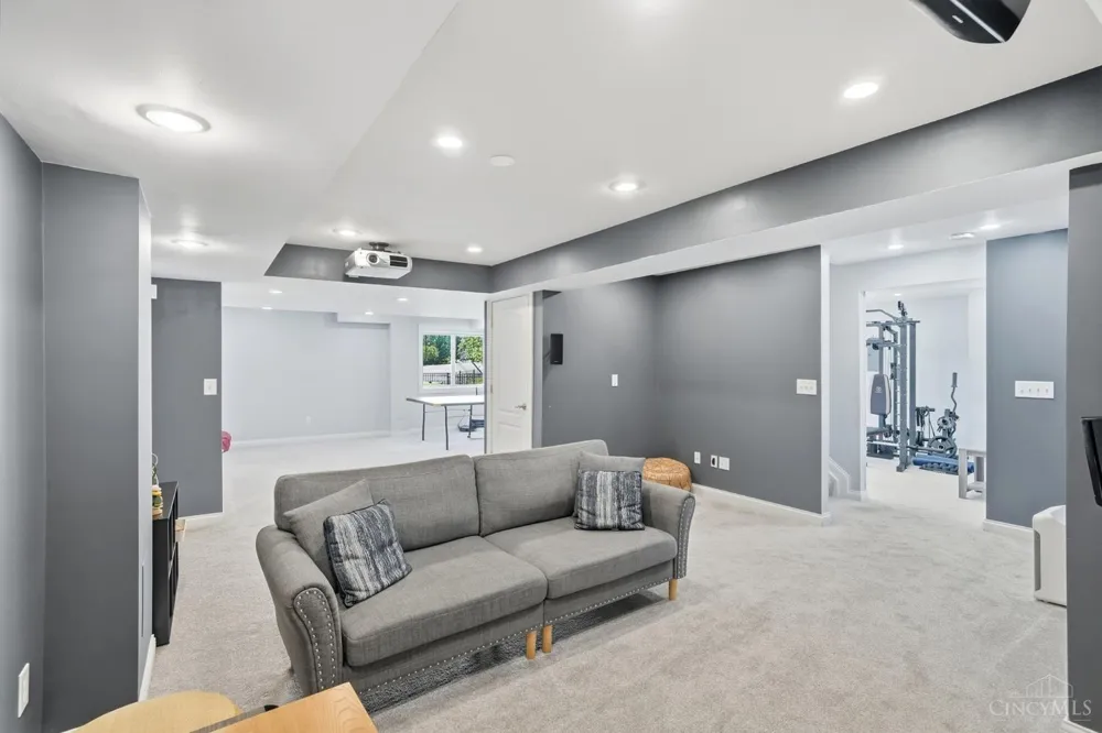 5345 Mapledale Way Deerfield, OH 45040