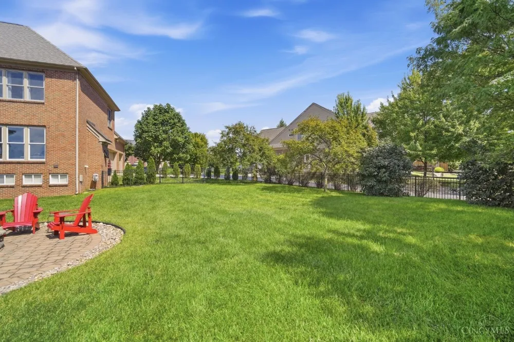 5345 Mapledale Way Deerfield, OH 45040