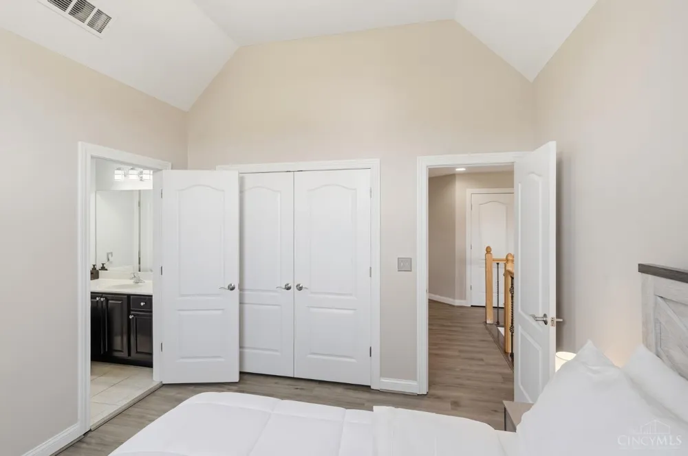 5345 Mapledale Way Deerfield, OH 45040