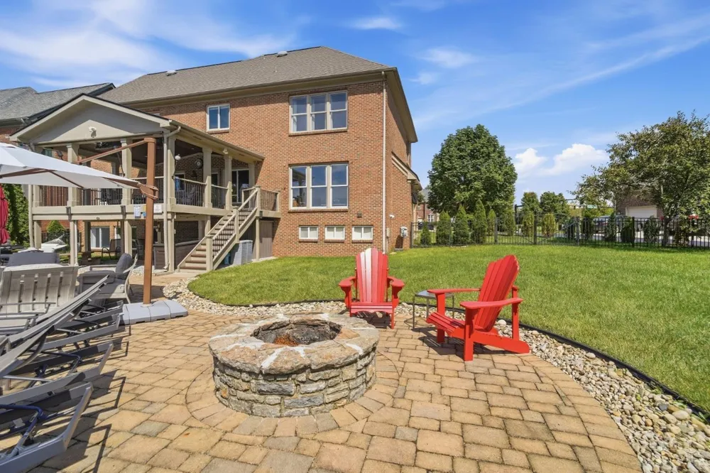 5345 Mapledale Way Deerfield, OH 45040